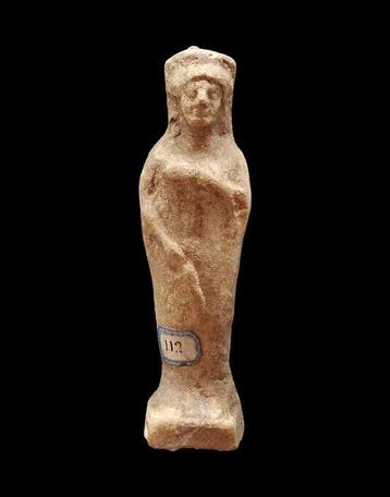 Oud-Grieks Terracotta - Elegante statuette van een jonge