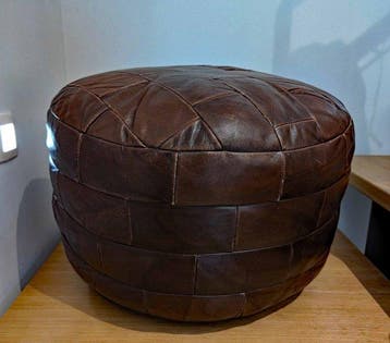 Poef - Ottomaans - Leder - Rits gemarkeerd SPEED