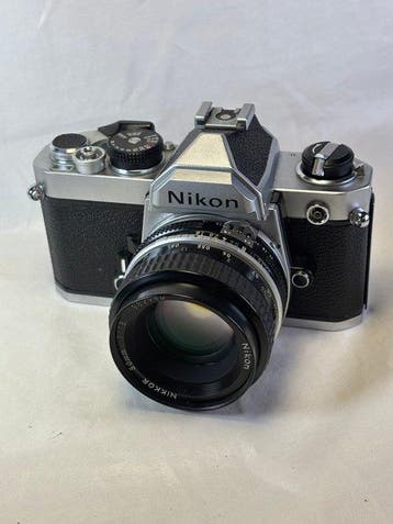 Nikon FM + Nikkor 1.8/50mm | Single lens reflex camera (SLR)