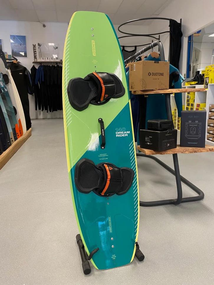 Slingshot Dream Rider 140cm ZGAN!, Watersport en Boten, Kitesurfen, Zo goed als nieuw, Ophalen of Verzenden