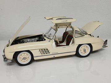 Schuco 1:12 - Modelauto - Mercedes Benz 300 SL Gullwing, Nieuw