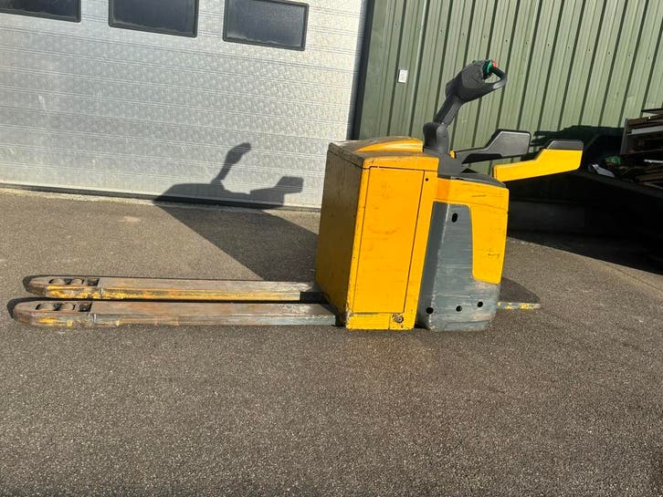 Jungheinrich ERE 225 elektrische pallettruck 2,5T, Doe-het-zelf en Verbouw, Palletwagens en Pompwagens, Gebruikt, Ophalen