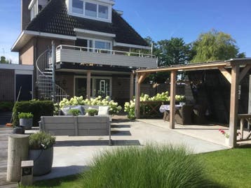 Te huur: Huis Nieuw-Loosdrechtsedijk in Loosdrecht, Loosdrecht, Noord-Holland