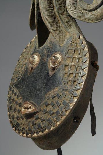 Een houten masker - Baule - Ivoorkust (Zonder minimumprijs)