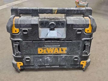 Accu werfradio Dewalt DWST1, Nieuw
