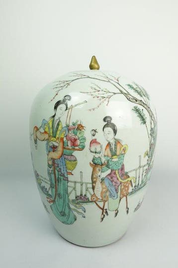 Famille Rose Ladies & Poetry Melon-Form Jar - Porselein -