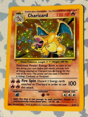 Pokémon - 1 Card - Charizard 4/102 Foil - WOTC - Base set, Hobby en Vrije tijd, Nieuw