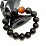 Armband Baltisch barnsteen kralen in zwart/cognac 16 mm 33,8