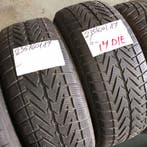 2 x Vredestein Wintrac 4 Xtreme 235-60-17 Winterbanden 6mm, Auto-onderdelen, Banden en Velgen, Gebruikt, 17 inch, 235 mm, Band(en)