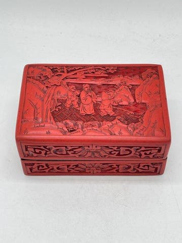 Doos - Hout, lak - Cinnabar doos