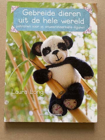 Gebreide Dieren uit de Hele Wereld - 15 Patronen voor Dieren, Ophalen of Verzenden, Zo goed als nieuw, Breien en Haken