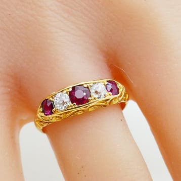 Ring - 18 karaat Geel goud - 0.70ct. tw. Diamant, Nieuw