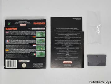 Gameboy Advance / GBA - NES Classics 8 - Bomberman - NEU6, Spelcomputers en Games, Games | Nintendo Game Boy, Verzenden, Gebruikt
