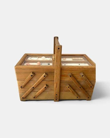Naaidoos - Hout - Vintage naaidoos, Antiek en Kunst