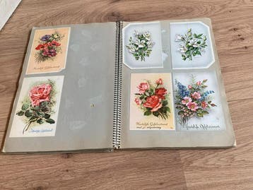 Plakboek met diverse ansichtkaarten met bloemen (45 pag.), Ophalen, 1940 tot 1960, Gelopen, Natuur