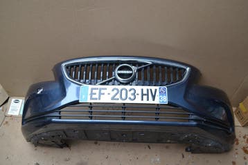 Volvo V40 voorbumper, Gebruikt, Voor, Ophalen of Verzenden, Volvo