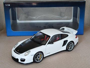 Autoart 1:18 - Model sportwagen - Porsche 911 (997) GT2 RS, Nieuw