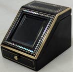 Doos - Verguld messing, Ebbenhout, Mahonie - Hoogte: 6 cm, Antiek en Kunst