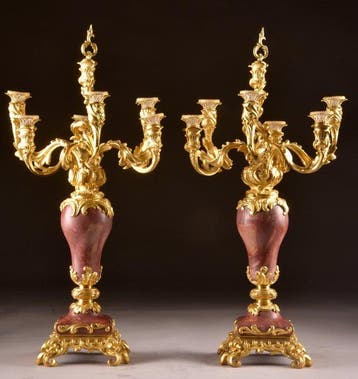 Paar monumentale Franse Napoleon III-kandelabers in verguld