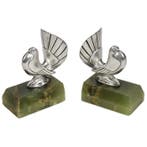 Podiebrad - Boekensteunen (2) - Gestileerde duiven -