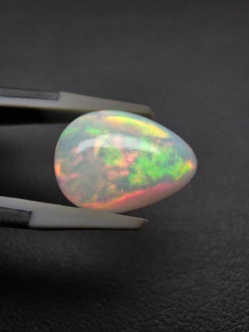 6.13ct Natural White Opal Cabochon - Hoogte: 15.6 mm -