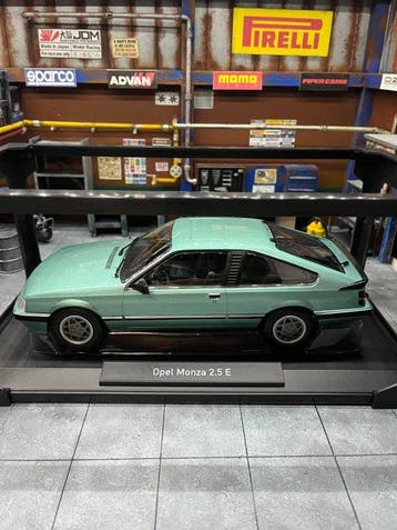 Norev 1:18 - Modelauto - Opel Monza 2.5 E 1983, Hobby en Vrije tijd, Nieuw