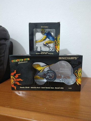 Minichamps 1:12 - Model motorfiets (2) - Yamaha - YZR-M1, Nieuw