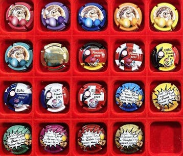 Collectie champagnecapsules - Set van 19 capsules DU MONT