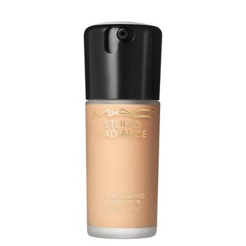 MAC Cosmetics - Studio Radiance Serum Foundation - NW15, Ophalen of Verzenden, Nieuw, Gehele gezicht, Make-up