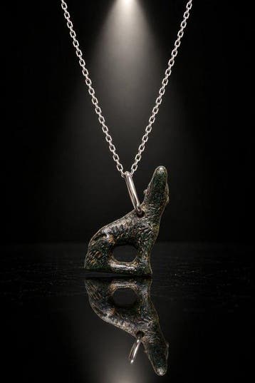 Viking periode Brons Bronzen The Howling Wolf — Draagbare
