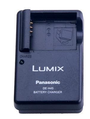 Panasonic Lumix DE-A45 Acculader / Accu Lader voor DMW-BCD10, Audio, Tv en Foto, Fotografie | Fotostudio en Toebehoren, Zo goed als nieuw