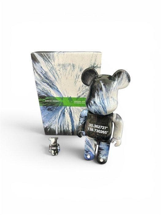 Medicom Toy - Be@rbrick 400% & 100% Benjamin Grant OVERVIEW, Antiek en Kunst, Kunst | Designobjecten