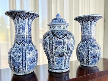 Petrus Regout - Vaas (3) - Delfts Blauw - Keramiek - 3-delig