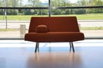 Havee Cloak Sky loveseat + armblok stof Kvadrat 130 cm breed, Huis en Inrichting, Overige maten, Nieuw, 75 tot 100 cm, Ophalen of Verzenden