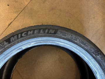 2x Michelin Pilot Sport 4S MO - 295/35 R19 - 7,2 mm, Gebruikt, 295 mm, Band(en), Personenwagen