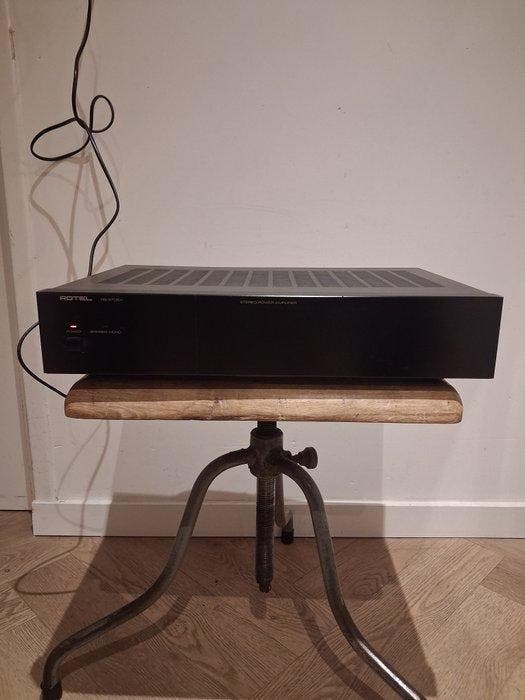 Rotel - RB-970BX Solid state eindversterker, Audio, Tv en Foto, Radio's