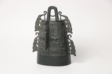 Archaïsche stijl gegoten bronzen rituele bel Tiger Bo door