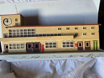 Märklin H0 - 418 - Modeltreingebouwen (1) - Märklin, Nieuw