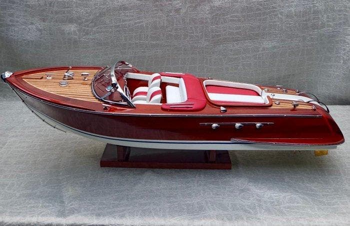 Riva Aquarama - Modelschip, Hobby en Vrije tijd, Modelauto's | 1:5 tot 1:12