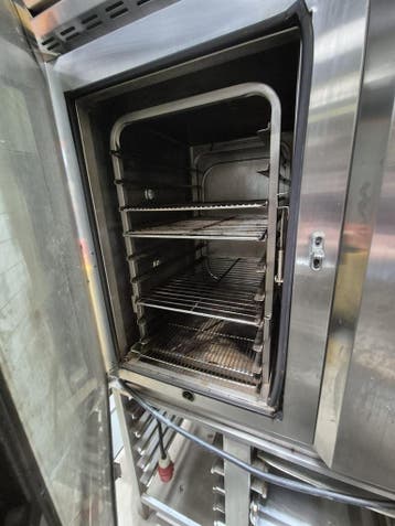 VEILING 10 plaats oven Leventi op rvs onderstel en afzuigkap, Gebruikt, Ovens, Magnetrons en Steamers