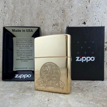 Zippo - Golden Dragon Engraved Design - Zonder minimumprijs, Verzamelen, Nieuw