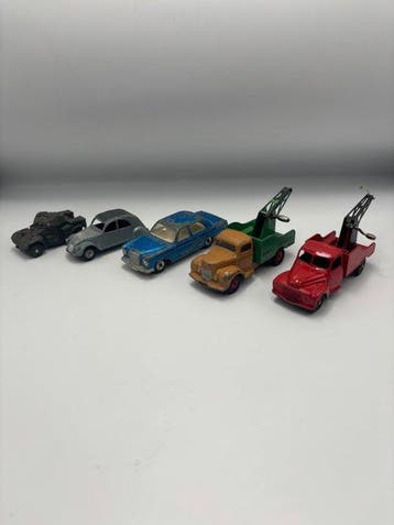 Dinky Toys 1:43 - Modelauto (5) - Citroën 2CV; Mercedes 250, Nieuw