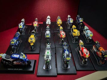 1:24 - Model motorfiets (20) - Modelli collezione Valentino, Nieuw