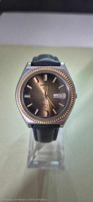 Seiko - Seiko 5 Automatic Day-Date - Zonder minimumprijs -