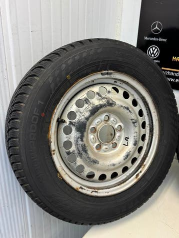 Ford Transit Courier 2013 stalen velgenset met winterbanden, 15 inch, Banden en Velgen, Winterbanden, 195 mm