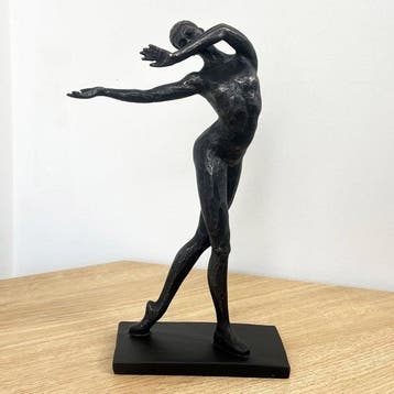 sculptuur, Abstract Dancer Sculpture – Contemporary Modern