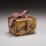 Opbergdoos voor kammen met chrysantendesign - Lak, Tin,