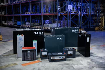 Heftruck / Traktie batterijen  /  Accus  /  Acculader, Heftruck