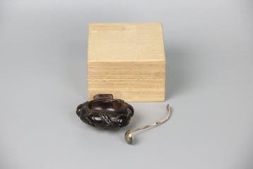 Smoky Quartz Water Dropper with Grape Carving & Silver Spoon