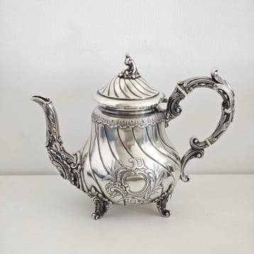 Vettiner - Theepot - .800 zilver - Rococo-stijl – 438 g, Antiek en Kunst